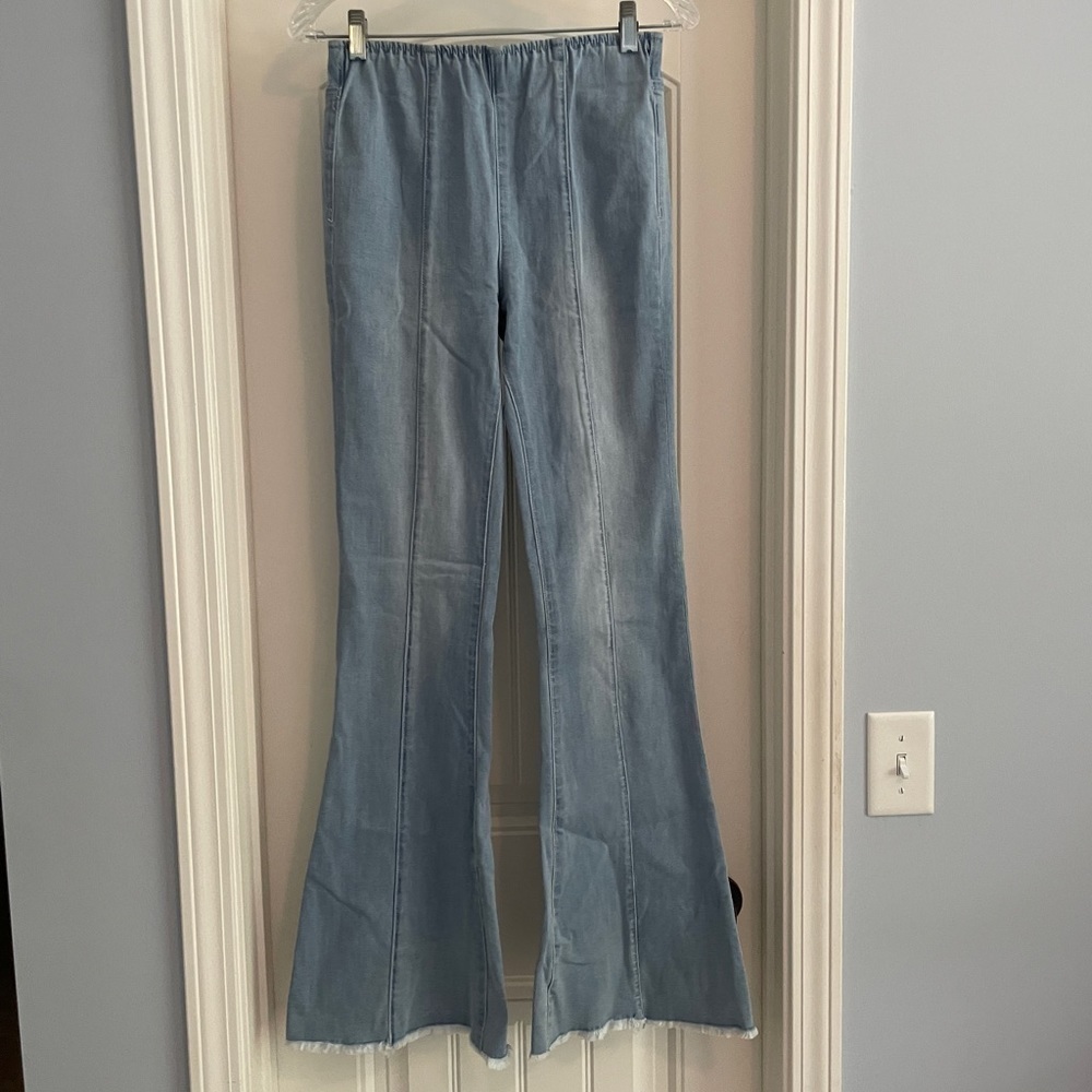Ashley Mason 3 High Rise Flare Pull On Jeans ~ Raw Hem BOHO Bellbottom Retro